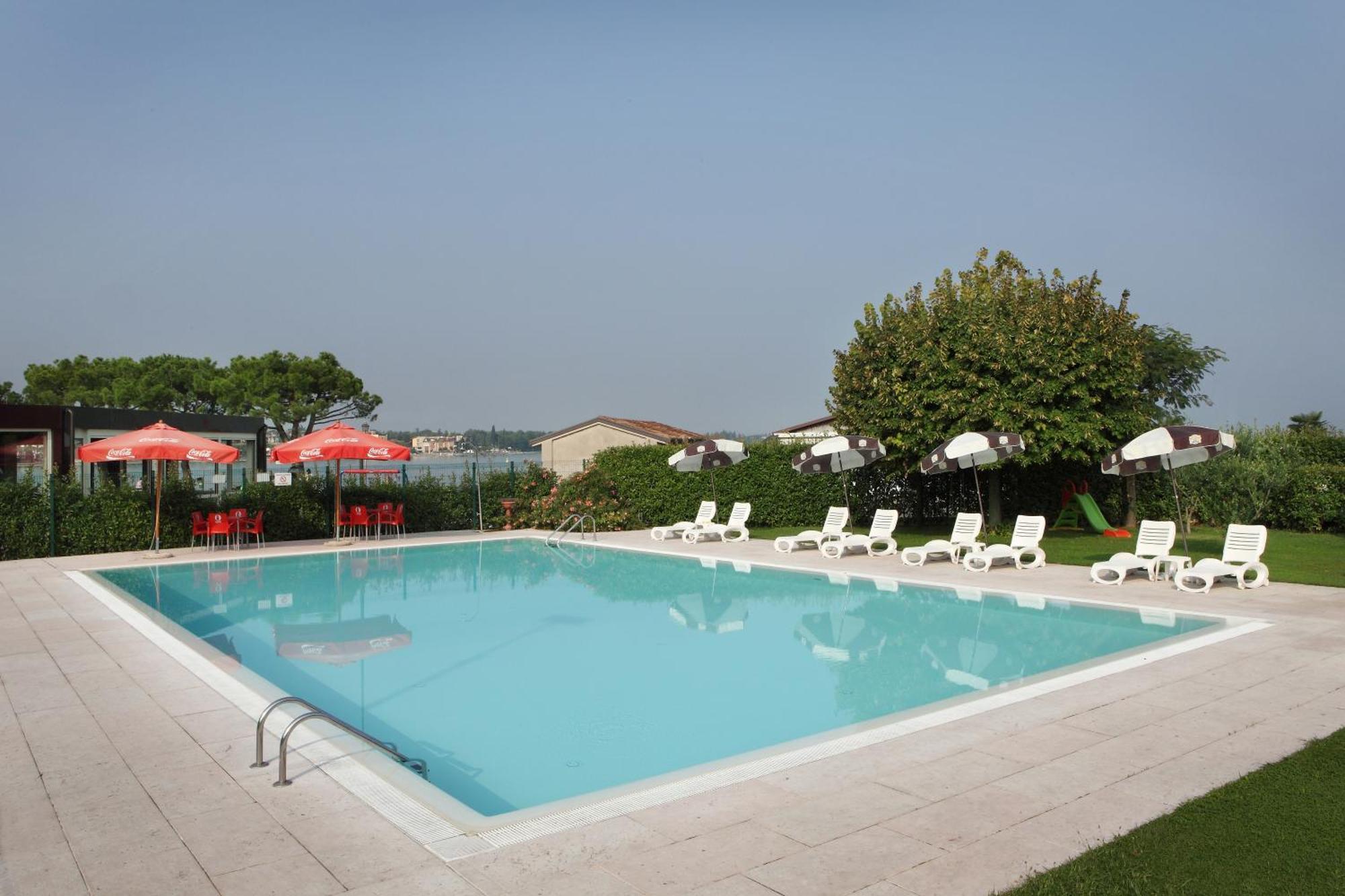 Hotel Ristorante Al Fiore Peschiera del Garda Exteriör bild