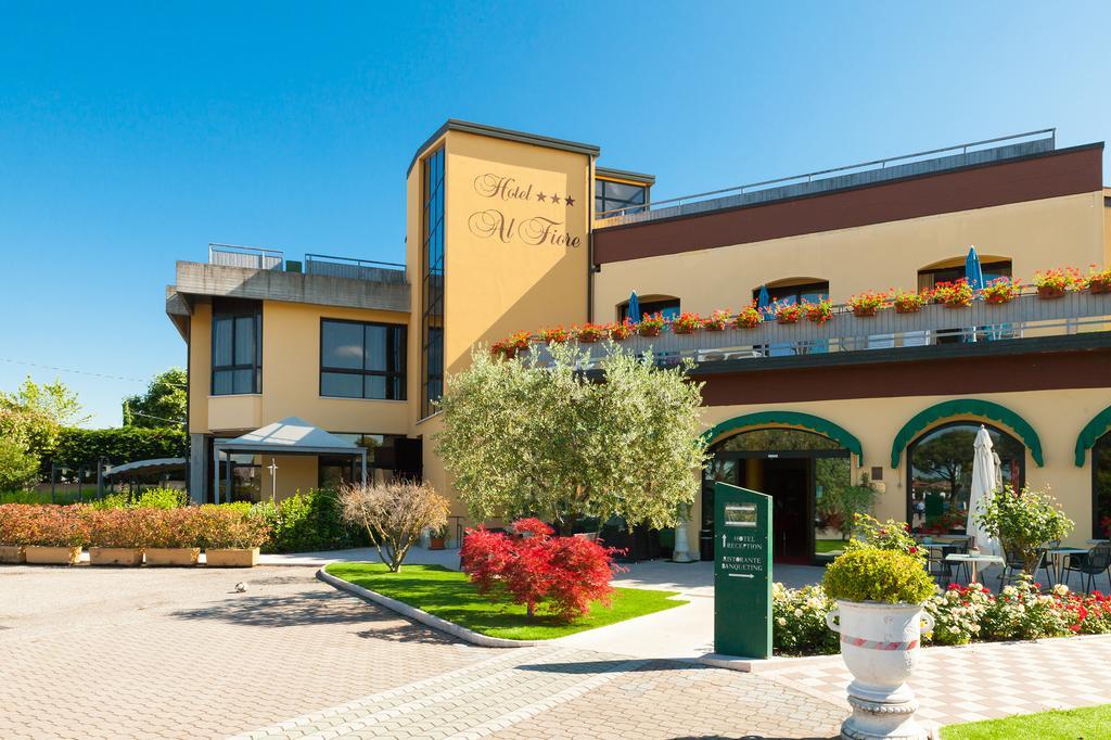 Hotel Ristorante Al Fiore Peschiera del Garda Exteriör bild