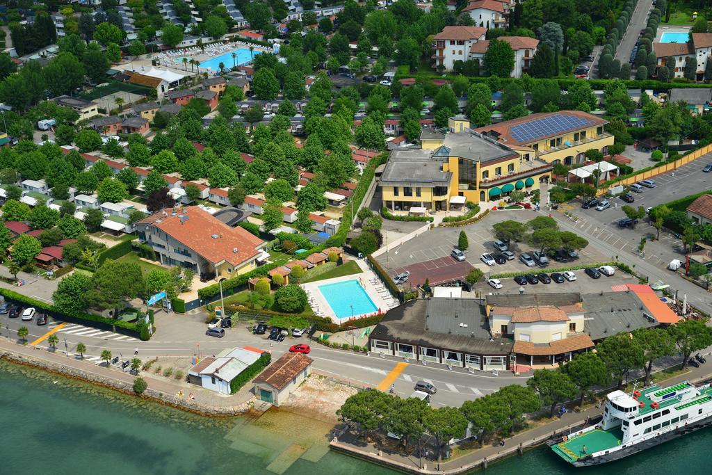 Hotel Ristorante Al Fiore Peschiera del Garda Exteriör bild